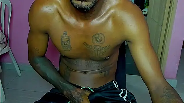 Snapshot of bigblackhotx1 chatting on 03.20.26 bigblackhotx1 online show from 03.20.26