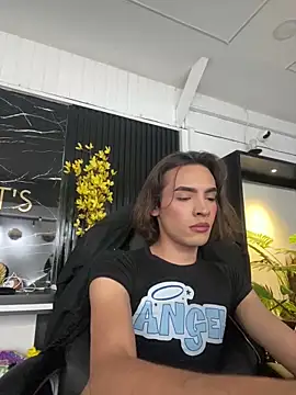 Snapshot of miss_Ari chatting on 03.13.25 miss Ari online show from 03.13.25