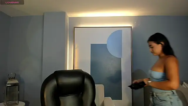 Snapshot of GabriellaLee chatting on 06.04.26 GabriellaLee online show from 06.04.26