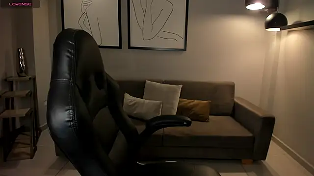 StacyWoods online show from 12.29.24