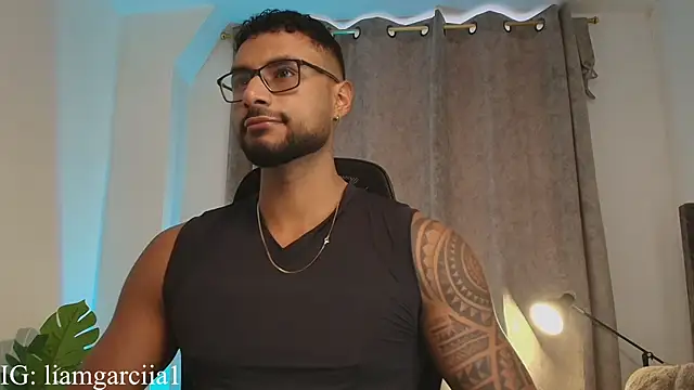 LiamGarcia1 online show from 03.14.25