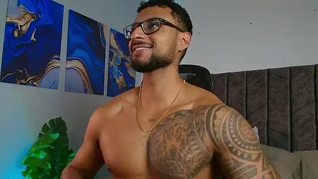 LiamGarcia1 online show from 09.17.25