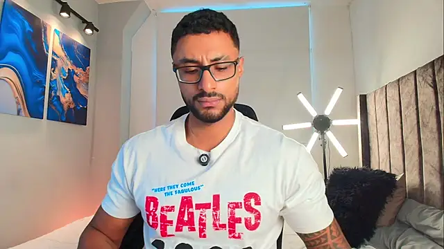 LiamGarcia1 online show from 05.25.26