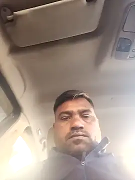 Snapshot of pintuS40 chatting on 01.04.25 pintuS40 online show from 01.04.25