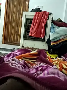 Snapshot of pintuS40 chatting on 01.12.25 pintuS40 online show from 01.12.25