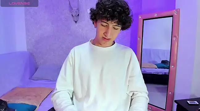 Kerverr  online show from 01.03.25