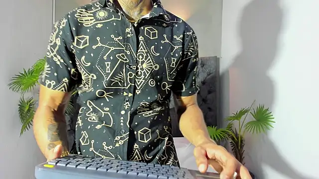 Salomon koude online show from 06.17.26