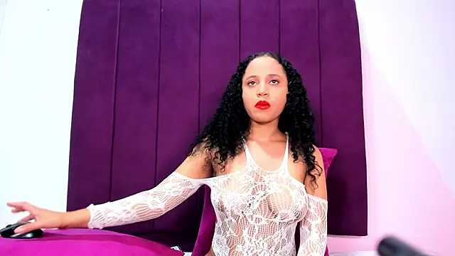 Snapshot of abby_ssmith chatting on 01.12.25 abby ssmith online show from 01.12.25