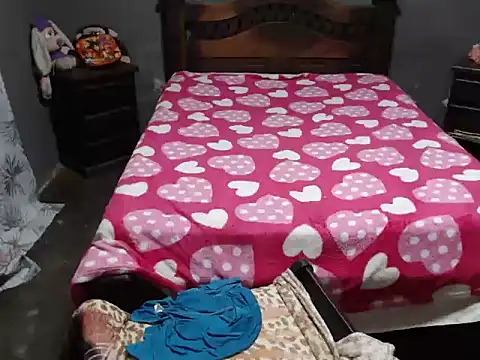 Snapshot of CANDYSWEET51 chatting on 02.19.26 CANDYSWEET51 online show from 02.19.26