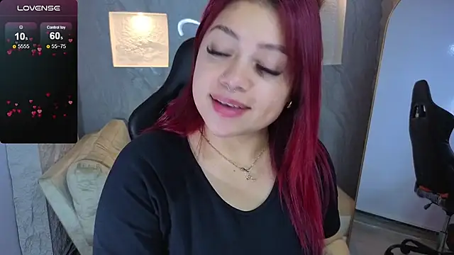 Snapshot of _Ambar72_b chatting on 11.05.25 Ambar72 b online show from 11.05.25