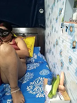 Snapshot of tina8th chatting on 02.25.26 tina8th online show from 02.25.26