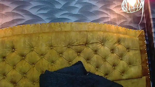 NahomiFireSex online show from 10.21.25