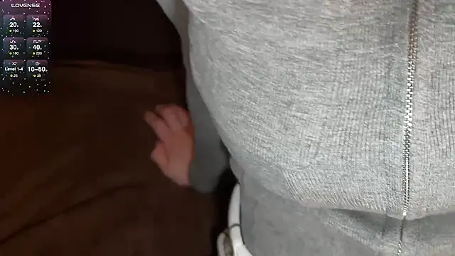 Snapshot of NETORARE_SECRET chatting on 02.17.25 NETORARE SECRET online show from 02.17.25