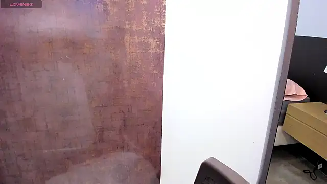 Snapshot of zoi_jazmin chatting on 01.15.26 zoi jazmin online show from 01.15.26