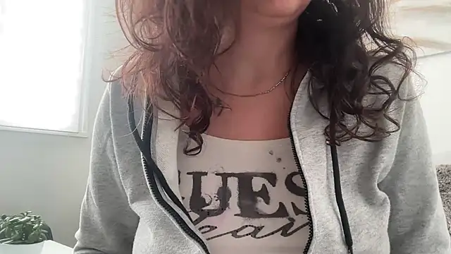 Snapshot of Serena_4you chatting on 10.20.25 Serena 4you online show from 10.20.25