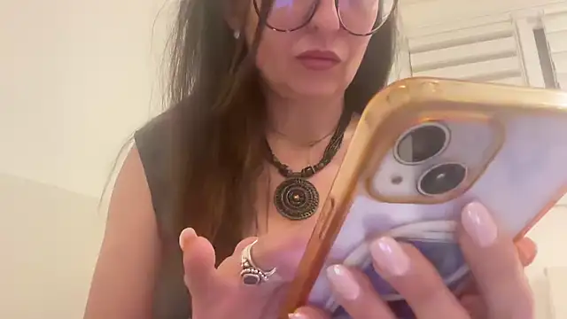 Snapshot of Serena_4you chatting on 01.18.26 Serena 4you online show from 01.18.26