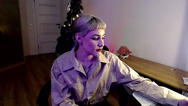 Princess Shy    online show from 02.13.25