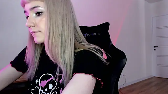 Princess Shy    online show from 02.22.25