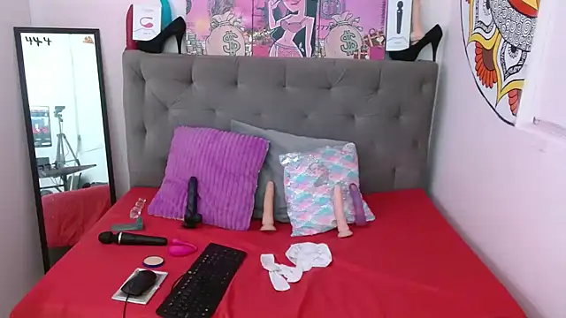 Snapshot of sarawiliamx chatting on 01.26.25 sarawiliamx online show from 01.26.25