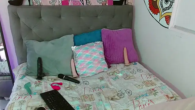 Snapshot of sarawiliamx chatting on 02.13.25 sarawiliamx online show from 02.13.25