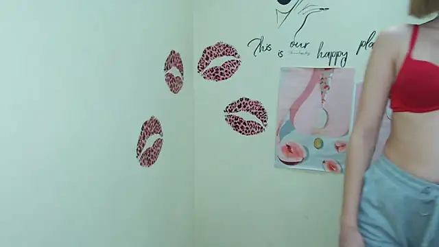 Snapshot of StellaCRL chatting on 02.13.25 StellaCRL online show from 02.13.25