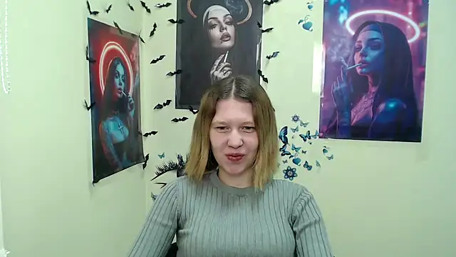 Snapshot of StellaCRL chatting on 03.09.25 StellaCRL online show from 03.09.25