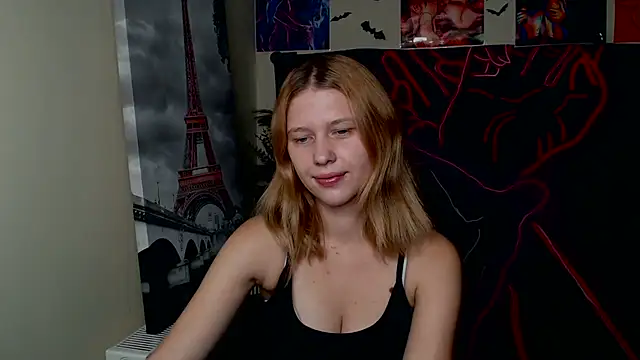 Snapshot of StellaCRL chatting on 10.19.25 StellaCRL online show from 10.19.25