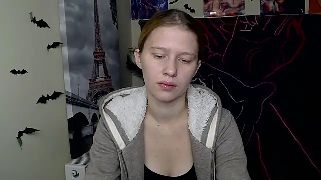 Snapshot of StellaCRL chatting on 10.31.25 StellaCRL online show from 10.31.25