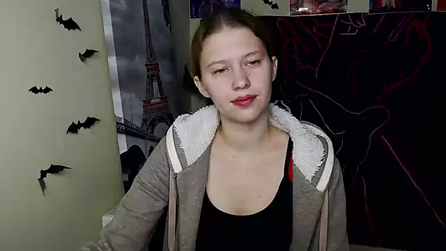 Snapshot of StellaCRL chatting on 11.07.25 StellaCRL online show from 11.07.25