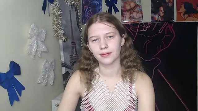 Snapshot of StellaCRL chatting on 12.17.25 StellaCRL online show from 12.17.25