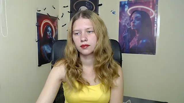 Snapshot of StellaCRL chatting on 07.13.26 StellaCRL online show from 07.13.26
