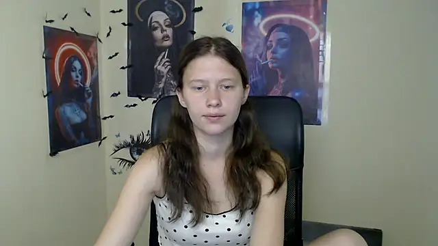Snapshot of StellaCRL chatting on 07.27.26 StellaCRL online show from 07.27.26