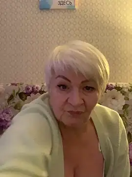 Laura Millf online show from 02.02.25