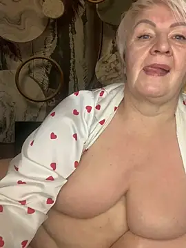 Laura Millf online show from 01.19.26