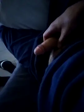 Snapshot of ptrz990 chatting on 11.03.25 ptrz990 online show from 11.03.25