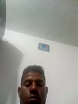 Snapshot of Jhonsansan chatting on 10.13.25 Jhonsansan online show from 10.13.25