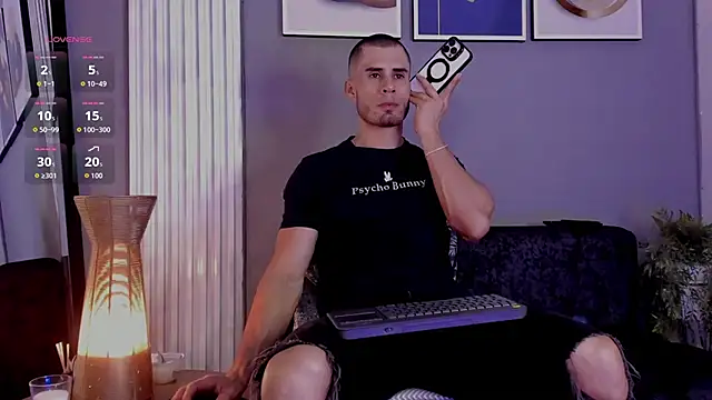 Snapshot of thomas_eliotts chatting on 06.02.26 thomas eliotts online show from 06.02.26
