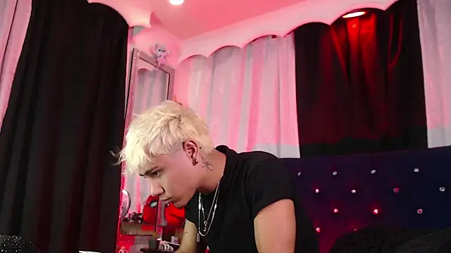 Snapshot of Sexys_Boys_Hot1 chatting on 07.23.26 Sexys Boys Hot1 online show from 07.23.26