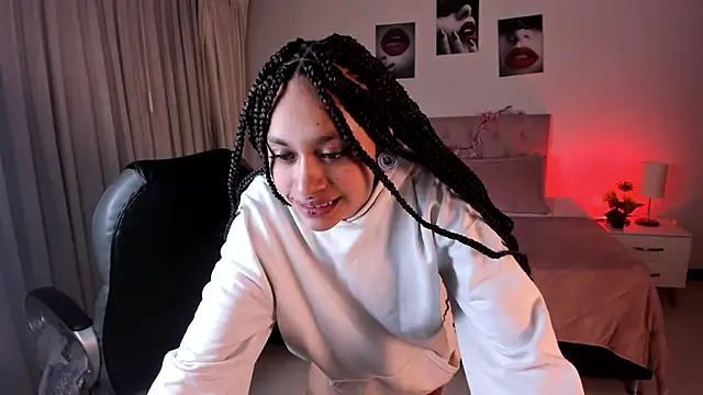 Snapshot of Kat_cute_ chatting on 01.23.25 Kat cute  online show from 01.23.25