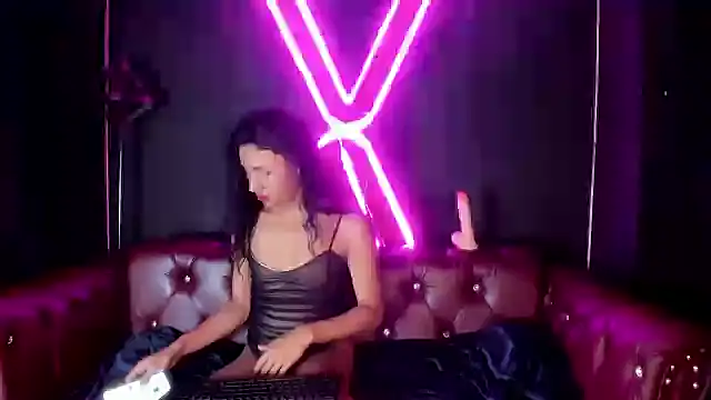 Snapshot of Sabrina_Rosse__ chatting on 02.04.25 Sabrina Rosse online show from 02.04.25