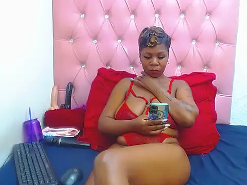 Snapshot of DarkGorgeous chatting on 11.11.25 DarkGorgeous online show from 11.11.25