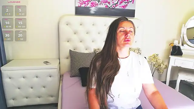 Ysabell01 online show from 09.10.25