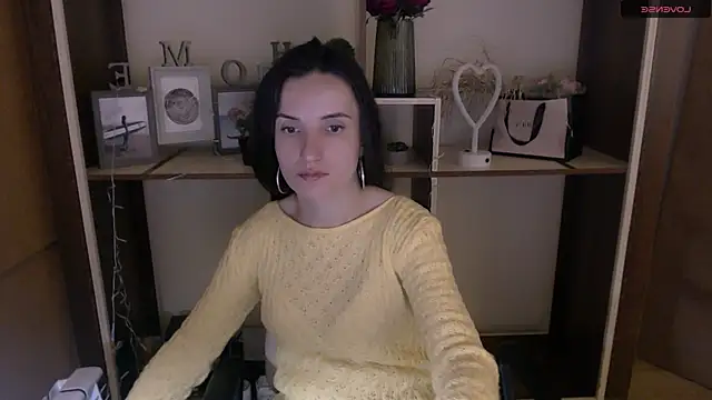 Snapshot of LaimaV_ chatting on 12.09.24 LaimaV online show from 12.09.24