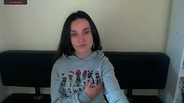 Snapshot of LaimaV_ chatting on 12.20.24 LaimaV online show from 12.20.24