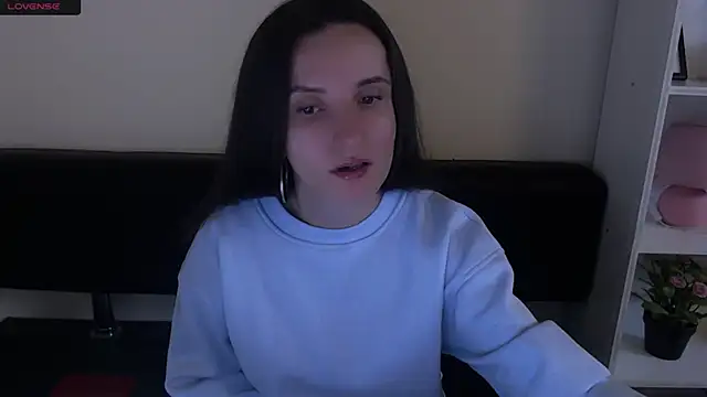 Snapshot of LaimaV_ chatting on 01.11.25 LaimaV online show from 01.11.25