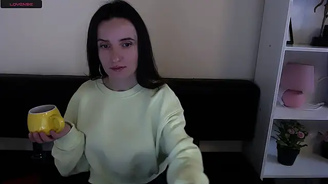 Snapshot of LaimaV_ chatting on 01.12.25 LaimaV online show from 01.12.25