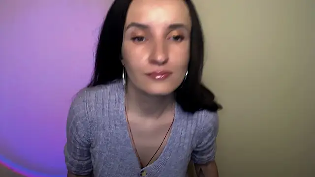 Snapshot of LaimaV_ chatting on 09.27.25 LaimaV online show from 09.27.25