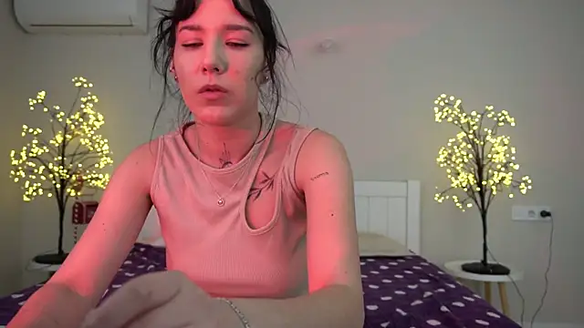 NikkiGoldSide online show from 02.08.25