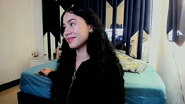 Snapshot of Sofia-candyht chatting on 12.22.24 Sofia-candyht online show from 12.22.24