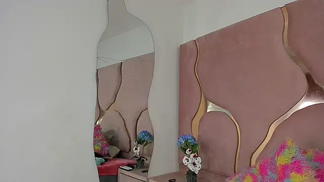 Snapshot of Sofia-candyht chatting on 02.24.26 Sofia-candyht online show from 02.24.26